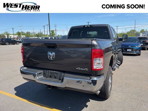 Used 2024 RAM 2500 Tradesman w/ Chrome Appearance Group AWD/4WD image 2
