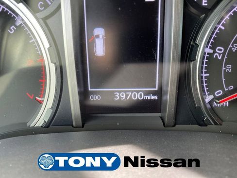 Used 2024 Toyota 4Runner TRD Off-Road Premium image 15