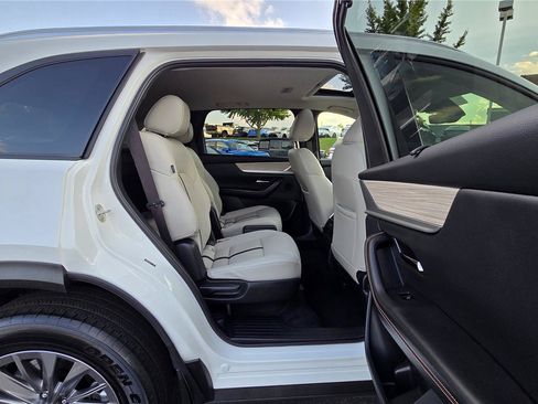 Used 2024 MAZDA CX-90 3.3 Turbo w/ Preferred Package AWD/4WD image 39
