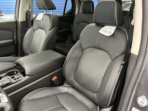 Used 2025 Honda Pilot Elite image 19