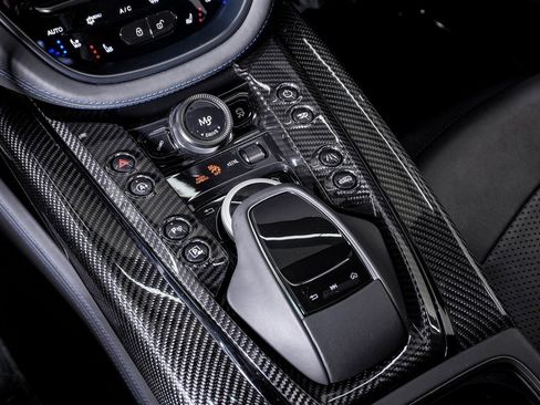 Used 2024 Aston Martin DBX 707 image 31