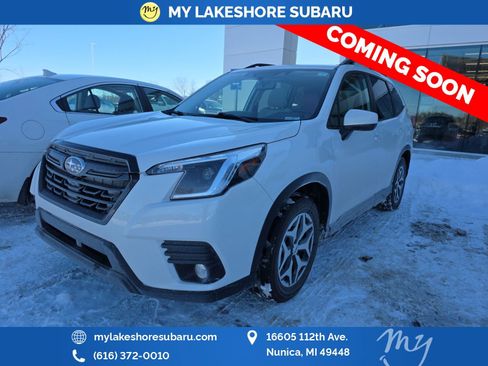 Used 2024 Subaru Forester Premium image 4
