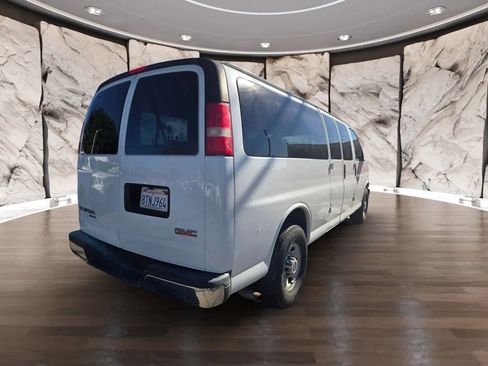 Used 2016 GMC Savana 3500 LS image 6