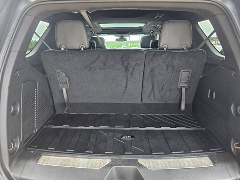 Used 2021 Chevrolet Tahoe Z71 AWD/4WD image 37