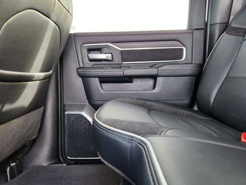 Used 2025 RAM 2500 Laramie image 16