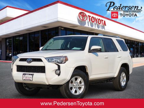 Used 2017 Toyota 4Runner SR5 AWD/4WD image 1