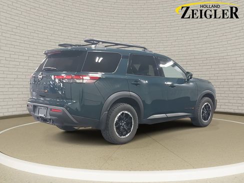 Used 2025 Nissan Pathfinder Rock Creek image 5