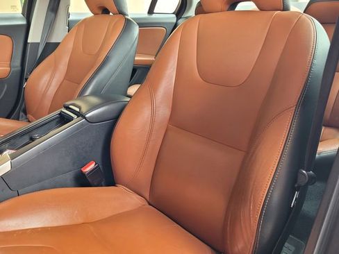 Used 2018 Volvo S60 T5 Inscription w/ Technology Package FWD image 20