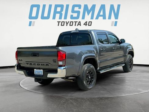 Used 2020 Toyota Tacoma SR5 AWD/4WD image 7