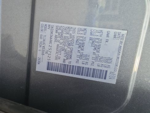 Used 2024 Nissan Pathfinder S FWD image 34