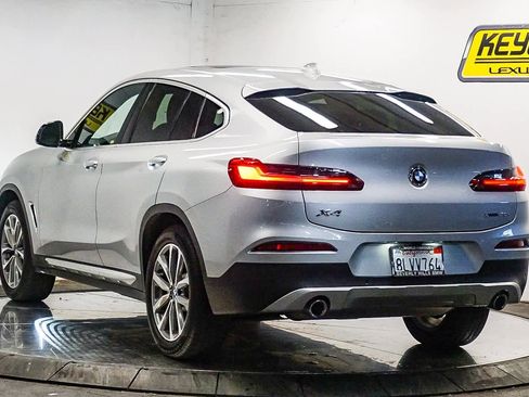 Used 2019 BMW X4 xDrive30i w/ Convenience Package image 2