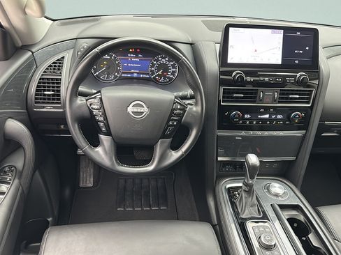 Used 2021 Nissan Armada SV AWD/4WD image 12