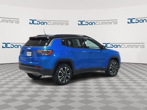 Used 2024 Jeep Compass Limited w/ Sun and Sound Group AWD/4WD image 8