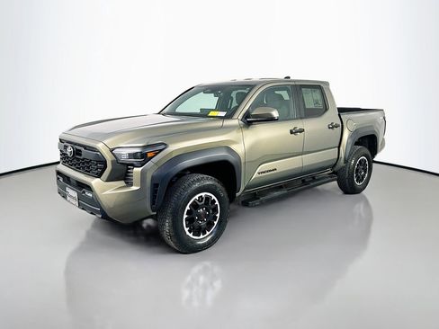 Used 2024 Toyota Tacoma TRD Off-Road AWD/4WD image 3