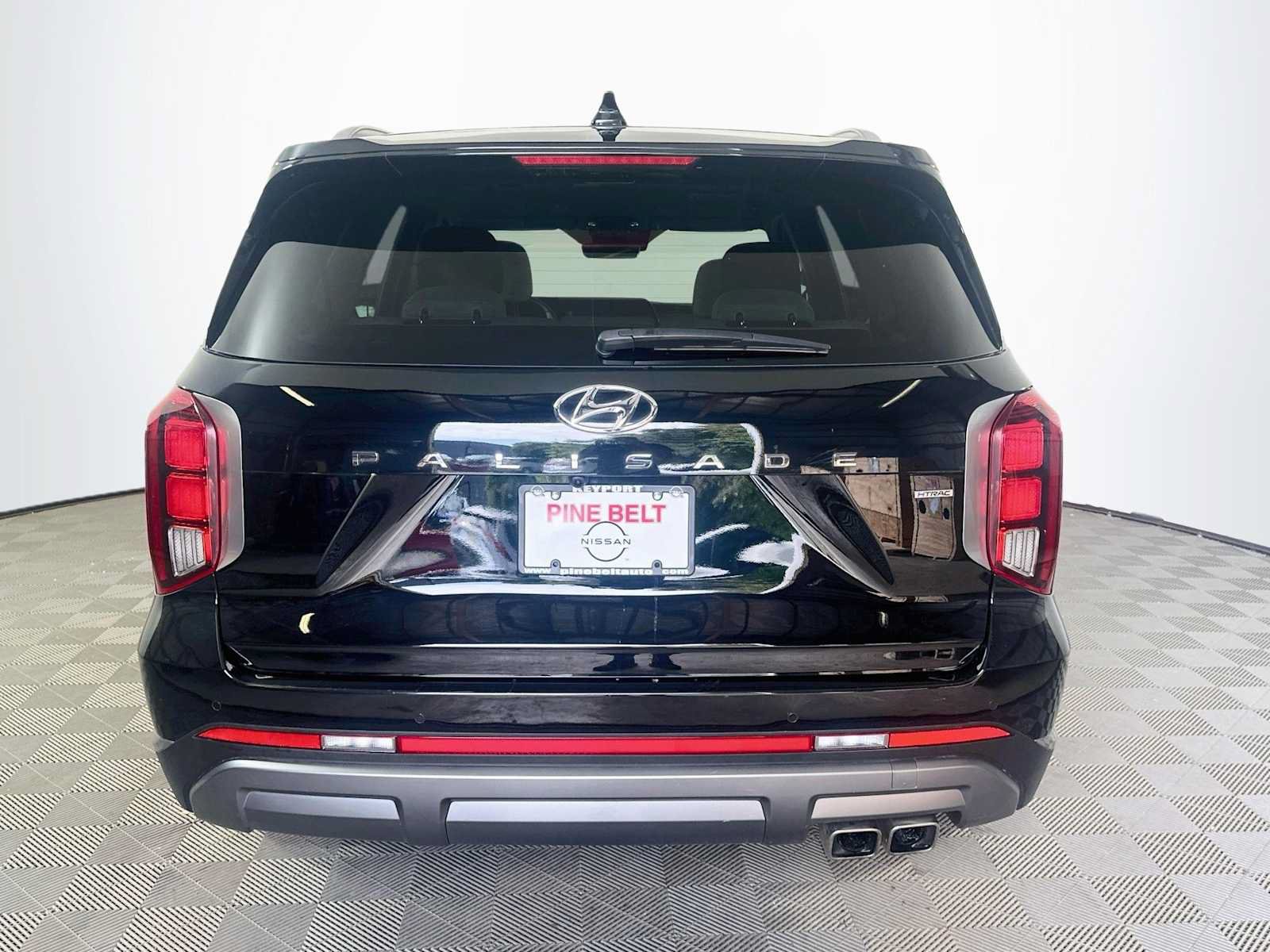 Used 2025 Hyundai Palisade SEL AWD/4WD image 5
