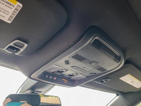 Used 2025 Cadillac XT5 Premium Luxury image 24