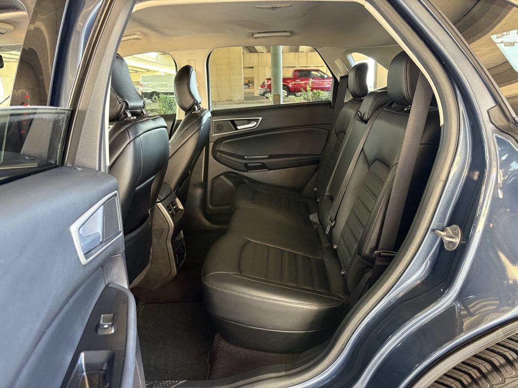 Used 2019 Ford Edge SEL w/ Equipment Group 201A FWD image 23