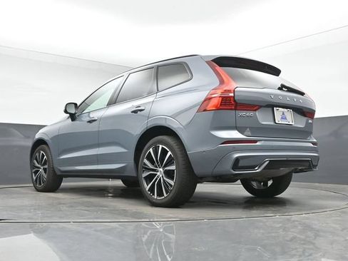 Used 2023 Volvo XC60 B5 Plus AWD/4WD image 16