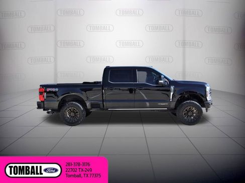 Used 2024 Ford F250 King Ranch w/ FX4 Off-Road Package AWD/4WD image 8