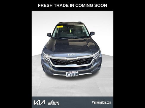 Used 2022 Kia Seltos S FWD image 2