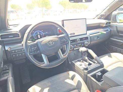 Used 2026 Toyota 4Runner TRD Off-Road Premium AWD/4WD image 13