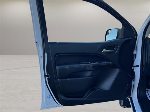 Used 2018 GMC Canyon SLT w/ Driver Alert Package image 38