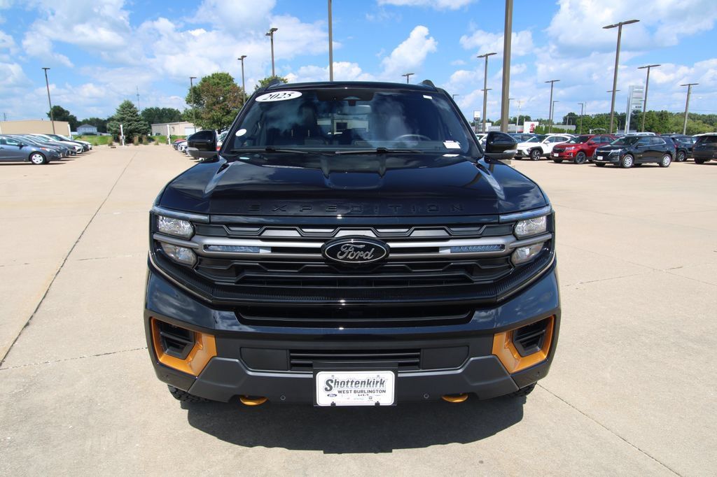 Used 2025 Ford Expedition Tremor AWD/4WD image 2