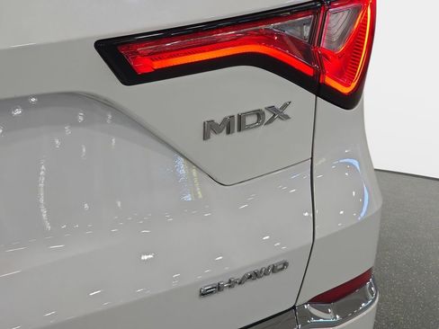 Used 2023 Acura MDX SH-AWD image 30