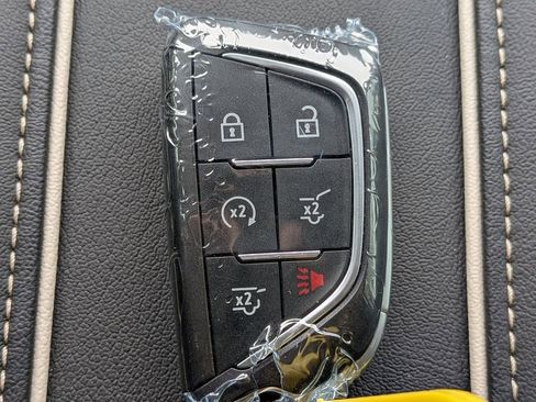 Certified 2025 Cadillac Escalade ESV Sport w/ Touring Package image 36