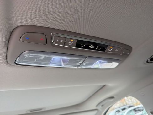Used 2024 Kia Telluride EX w/ EX Captain's Chair Package image 24