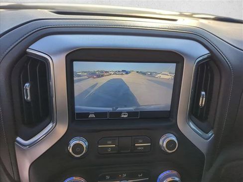 Used 2021 GMC Sierra 1500 SLE w/ Preferred Package image 17