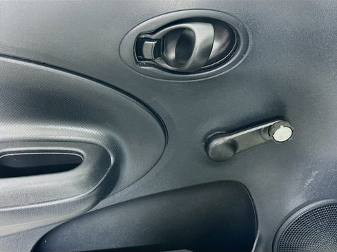 Used 2014 Nissan Versa Note S FWD image 15
