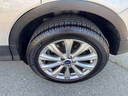 Used 2018 Ford Escape Titanium image 38