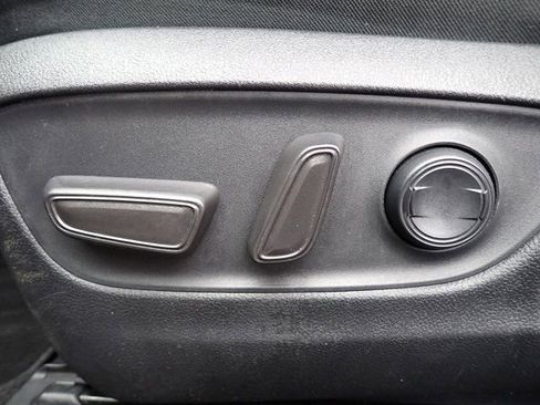 Used 2024 Toyota RAV4 XLE image 22