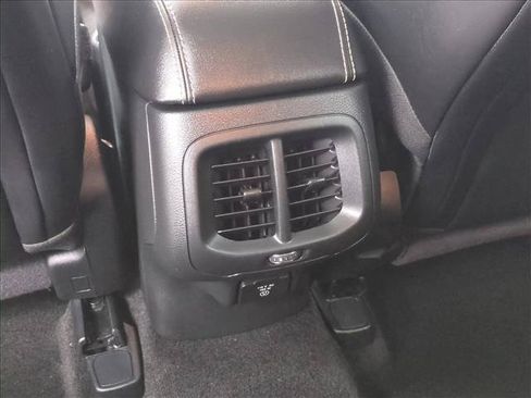 Used 2014 Jeep Cherokee Limited w/ Technology Group FWD image 19