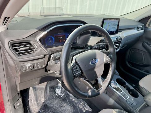 Used 2021 Ford Escape Titanium w/ Titanium Elite Package image 10