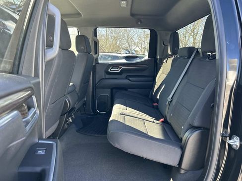 Used 2025 Chevrolet Silverado 1500 LT AWD/4WD image 3