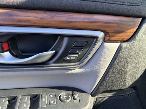Used 2017 Honda CR-V EX-L image 12