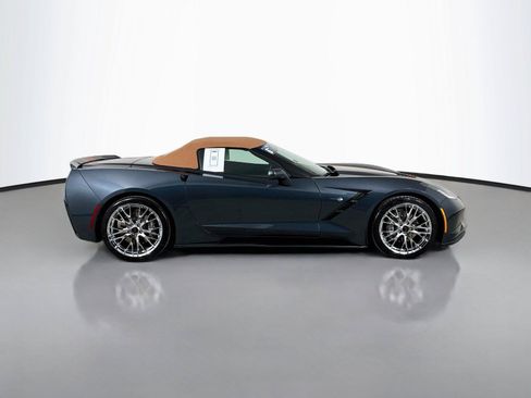 Used 2019 Chevrolet Corvette Stingray Convertible w/ 2LT Preferred Equipment Group RWD image 13