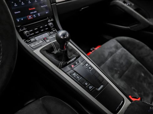 Used 2020 Porsche 718 Cayman GT4 RWD image 61