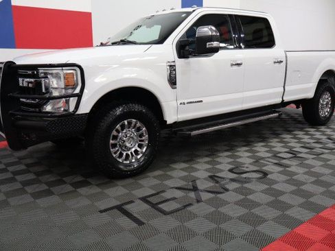Used 2021 Ford F350 XLT w/ XLT Premium Package AWD/4WD image 2