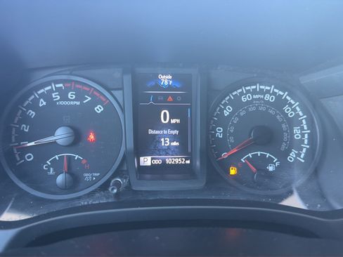 Used 2022 Toyota Tacoma SR RWD image 10