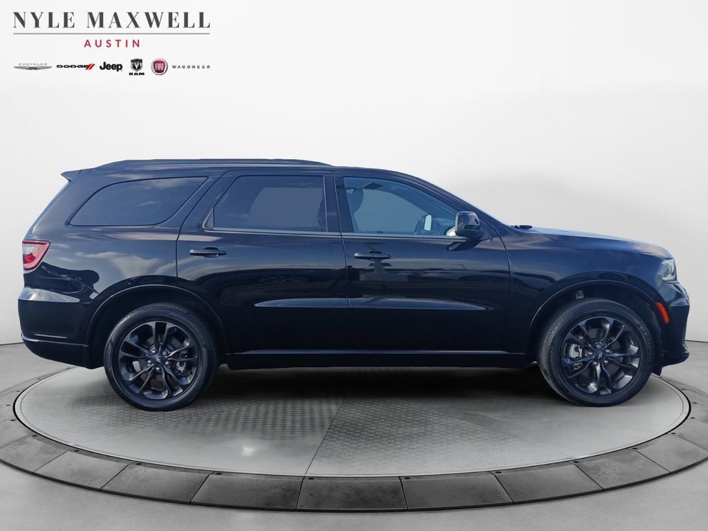 Used 2023 Dodge Durango GT AWD/4WD image 17