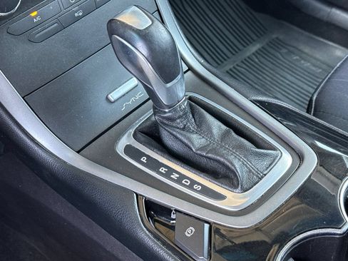 Used 2017 Ford Edge SE AWD/4WD image 20