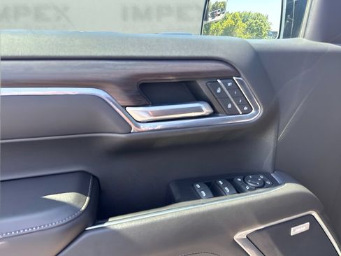 Used 2022 GMC Sierra 1500 SLT w/ SLT Convenience Package AWD/4WD image 24
