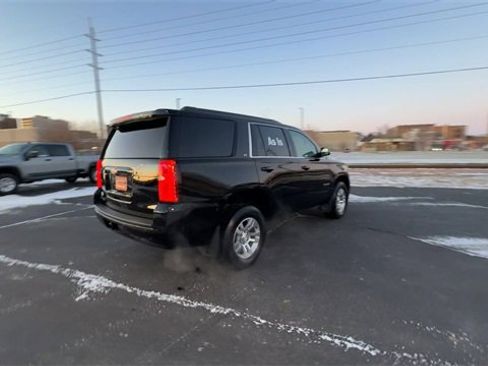 Used 2017 Chevrolet Tahoe LT image 8
