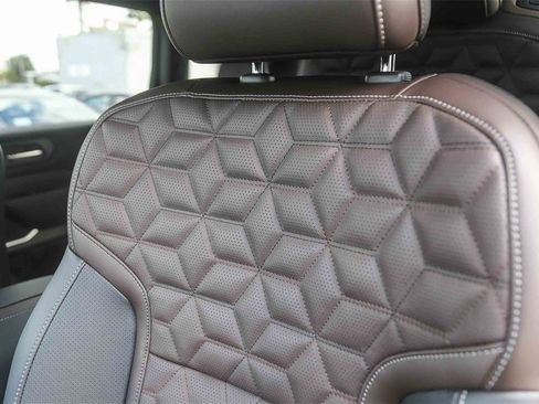 New 2026 Nissan Armada Platinum image 26