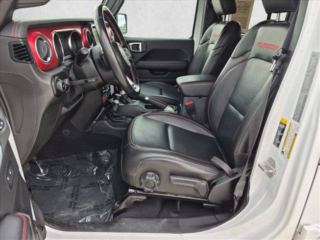 Used 2021 Jeep Wrangler Unlimited Rubicon w/ Cold Weather Group AWD/4WD image 15
