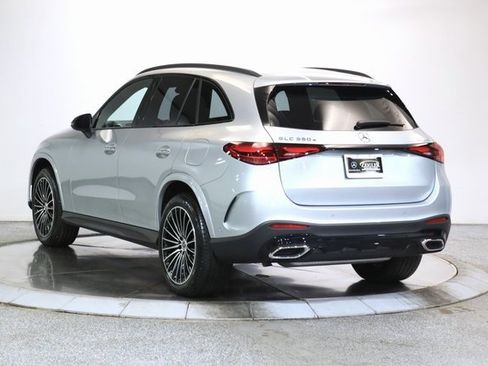 Used 2025 Mercedes-Benz GLC 350e 4MATIC w/ AMG Line image 2