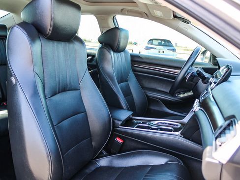 Certified 2022 Honda Accord Touring image 16